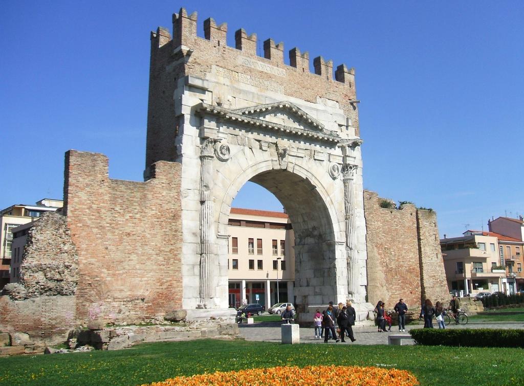 Hotel Haway Rimini Bagian luar foto